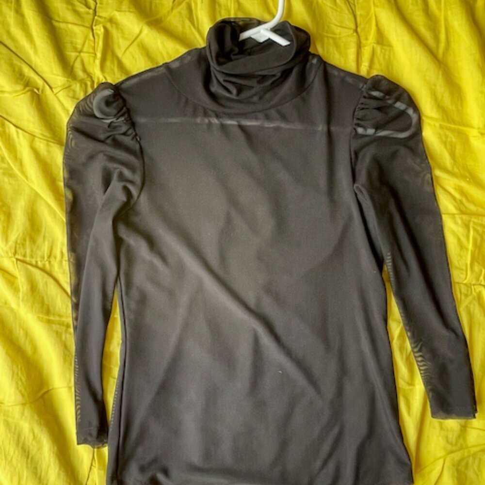 Mesh Mock T-Neck